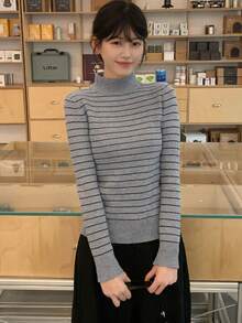 1件女士抓绒高领条纹针织毛衣，随机面料 - 灰色 - 查看 6