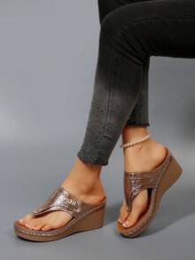 Ladies' Thick-Soled Wedge Heels And Flip-Flops, High Heels Up To 4 Centimeters, Slip-On Style, Suitable For All Seasons - Champagne - View 4