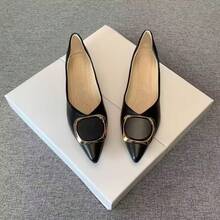 Zapatos de moda de boca poco profunda con punta afilada para mujeres, nuevos mocasines versátiles de cuero suave y suela blanda para primavera y otoño 2025 - Blanco - Ver 5