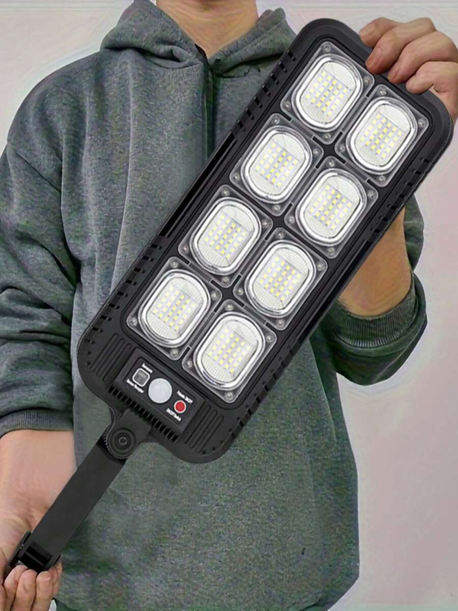 1个200颗LED太阳能壁灯，带运动传感器，3种照明模式，270°可调角度，内置1200mAh 18650可充电电池，太阳能充电+遥控器，带投影功能的明亮夜灯，适用于花园/庭院/小径/别墅，节日装饰礼物，适合情人节、母亲节、开学季、圣诞节、万圣节等场合。