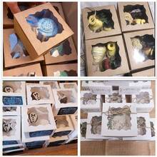 10/20/30/50个装牛皮纸烘焙盒，尺寸：3.94x3.94x2.56英寸，带透明窗口，方形纸质蛋糕盒，一次性糕点、甜甜圈、巧克力礼品盒，适用于婚礼、生日派对回礼、礼品包装，附带标签 - 彩色 - 查看 4