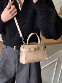 Modern Chic Gold Hardware Decor Women's Handbag; Fashionable Minimalist Square Handbag With Shoulder Strap Decor; New Solid Color Urban Commute Adjustable Shoulder Strap Crossbody Bag, Suitable For Shopping - Apricot - View 4