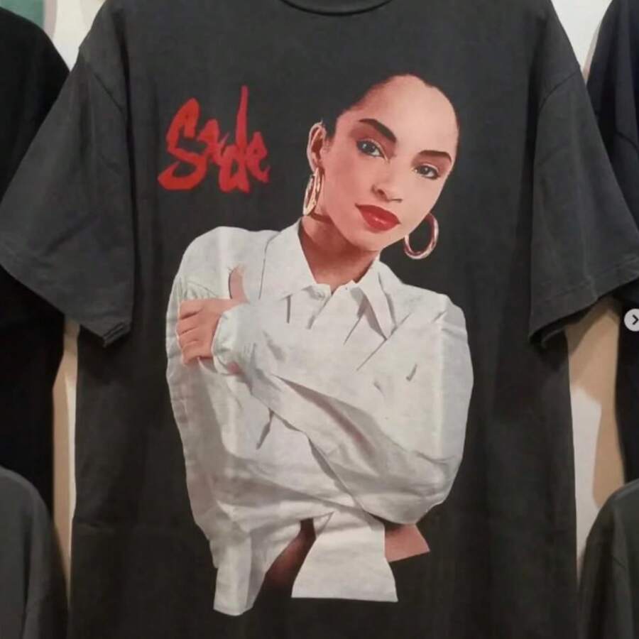 Sade Vintage 90s T-Shirt, Sade Concert Shirt, Sade Pop Music Fan Shirt, Sade Gifts For Men Women Unisex Tee, Sade Adu Gift Merch_5.Jpg - 黑色 - 查看 1