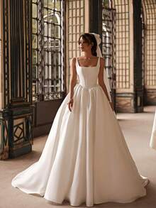 Exquisite Square Neck A-Line Wedding Gown In Pure White With Delicate Spaghetti Straps And A Sophisticated Low-Back Design – Featuring A Flowing Floor-Length Silhouette And Timeless Elegance, Perfect For Weddings, Christmas Festivities, Halloween Parties, Holiday Galas, Prom, Birthday Celebrations, Formal Dinners, And Special Occasions. A Versatile Dress Suitable As A Bridal Gown, Formal Evening Dress, Party Attire, Vacation Outfit, Or For Wedding Guests And Bridesmaids. Crafted With A Flattering A-Line Cut And Classic Square Neckline For A Dreamy, Feminine Look That Captures The Joy Of Celebration. - 白色 - 查看 2