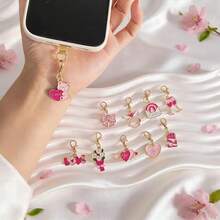 情人节礼盒套装，10件套，包含口袋拥抱卡片，是送给她/他的完美小礼物，也适合婚礼和派对。口袋拥抱卡片传递真挚的祝福。迷你可爱钥匙扣套装，包含心形、泰迪熊、蝴蝶结、酒杯、花束等多种图案，英文版。