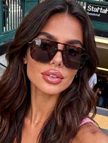 1 Pair Unisex Leopard Print Aviator Frame Boho Style Sunglasses, Suitable For Vacation, Travel, Summer Accessories, Sporty Style, Driving, Festivals, Outings, Family Trips, UV Protection, Golf, Hiking, Elegant Attire, Street Style Accessory, Vacation Vibe, Sports, Parties, Outdoor Activities - 豹紋灰 - 查看 6