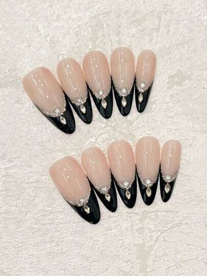 Black Gold High Heels At Your Fingertips! 10pcs Handmade Long Almond Nails. Black French Tips With Hand-Painted Gold French Lines, Accented With Rhinestones, Giving A Luxurious Feel. Highly Adhesive, Perfect For Daily Wear, Friend Gatherings, Date Outfits, Or As A Gift For Friends. Brightening And Sophisticated, Reusable Handcrafted Press-On Nail Set Includes One Jelly Glue Piece And One Mini Nail File.