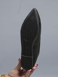 2026 Nuevos zapatos planos de moda, elegantes, de punta negra, de slip-on, casuales, de suela baja, cómodos y versátiles para uso diario, trabajo, fiesta, citas, primavera/otoño, para mujer - Lado P negro - Ver 8
