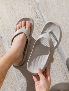 2026 新款女士纯色人字拖，男女通用人字拖，带足弓支撑，轻便露趾休闲平底凉鞋，软底室内/室外拖鞋，适合海滩、度假、春季、夏季和秋季穿着。 - 黑色 - 查看 11