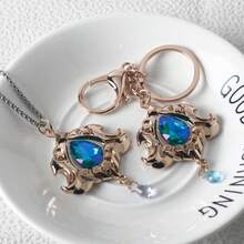 游戏钥匙扣动漫人物阿尔莱基诺领章吊坠钥匙圈可爱水钻镶嵌钥匙链《恶棍》角色扮演道具 - 彩色 - 查看 5