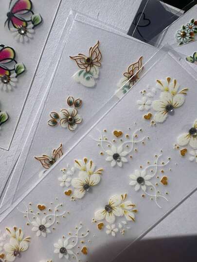 100 ADESIVOS COM APLICAÇAO DE PEDRINHAS PARA UNHAS MOD 10