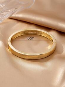 1pc Minimalist Smooth Golden Bracelet, Suitable For Women's Daily Wear, Also An Ideal Gift For Mother And Friends On Valentine's Day - Yellow Gold - View 5