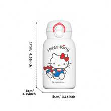 Miniso 三丽鸥 Hello Kitty 500毫升/16.91盎司双杯保温杯 (ZG)：采用耐用的304不锈钢材质，真空隔热（保温6小时/保冷12小时），双杯设计，时尚的Hello Kitty印花+文字细节，轻巧便携，多场景适用（办公室/学校/户外），实用三丽鸥主题保温杯（1个） - 米白色 - 查看 8