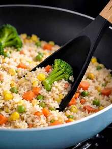 1pc Wooden Handle Silicone Cooking Spatula, Heat Resistant Kitchen Utensils, Non-Stick Pot Dedicated Set, Soup Ladle - Black - View 5