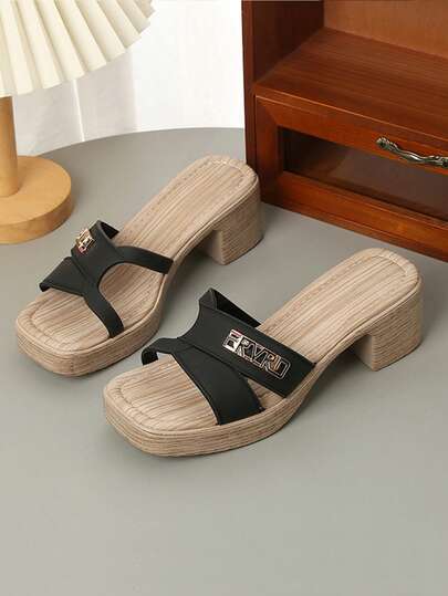 Summer New Fashion Comfortable Thick Heel Girls Slippers, Versatile Slip-On Teenage Beach Sandals