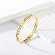 Vòng tay nữ dạng mắt xích rỗng, thiết kế tối giản hiện đại, phù hợp với trang phục thường ngày, là điểm nhấn thanh lịch, món trang sức tinh tế với phần cuối sáng bóng mịn màng. - vòng đeo tay - Xem 8