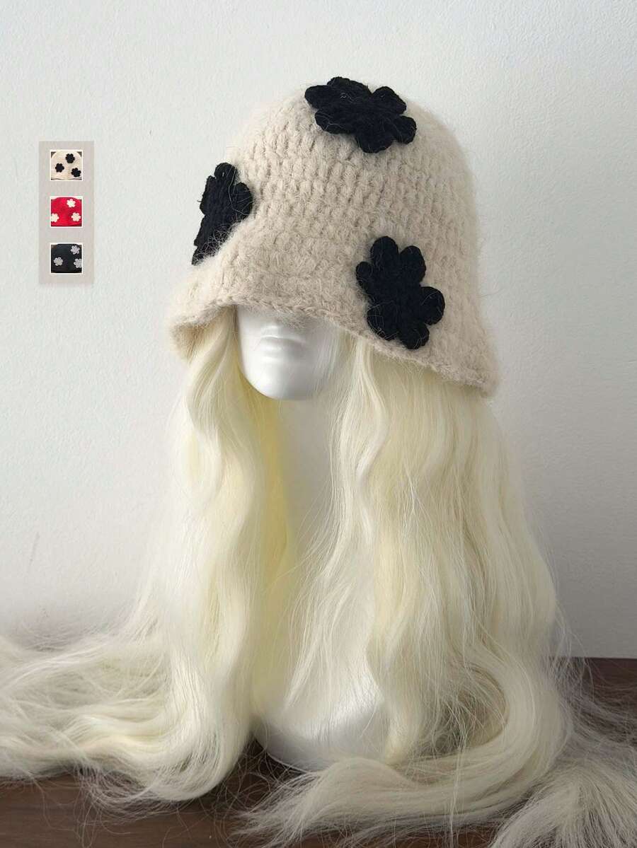 Cappello a secchiello lavorato a maglia con applicazione floreale vintage per donna, nuovo cappello beanie lavorato a maglia caldo e versatile per autunno/inverno, con decorazione floreale realizzata a mano all'uncinetto, adatto a taglie petite - Cappello lavorato a maglia floreale color-block - Visualizzare 1