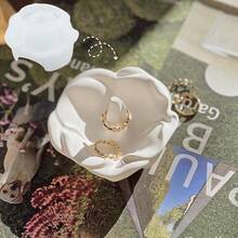 1pc DIY Clay Mold Flower Rose Ring Holder Dish Plaster Cement Resin Jewelry Mold, Suitable For DIY Crafts, Valentine's Day Gifts, Jewelry Ring Organizer Tray Making - Silicone Mold - View 4