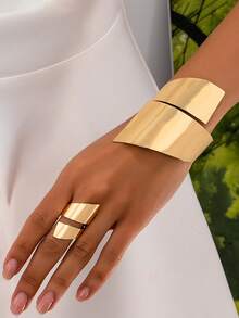 2pcs/Set Exaggerated Gold Metal Wide Bangle Bracelet & Ring Jewelry Set, Vintage Design Accessories For Women, Suitable For Daily Wear, Vacation, Party And Other Occasions - Gold - View 1