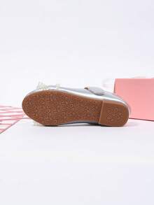 女童银色蕾丝花朵珍珠玛丽珍鞋，闪亮公主风童鞋 - 銀色 - 查看 8