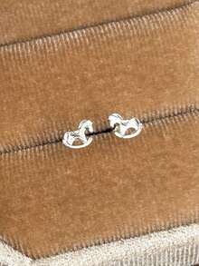1对可爱小马耳钉，简约金属精致耳夹饰品，适合女性日常通勤、约会、萌系穿搭 - 銀色 - 查看 4