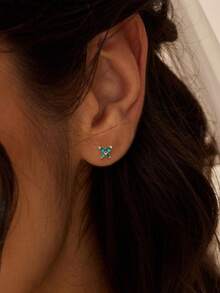 FOREVER QUEEN 一对925纯银蝴蝶耳钉，镶嵌诞生石，蝴蝶造型，精致诞生石耳环，可定制诞生石首饰，送给她的礼物 - 蝴蝶型 - 查看 3