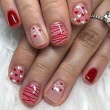 24Pcs Valentines Nails Press On Nails Short Square Fake Nails With Glue Red White Stripe Heart Stick On Nails Romantic Valentines Day False Nails For Women Girls DIY Valentines Nail Decoration - 1 - 查看 8