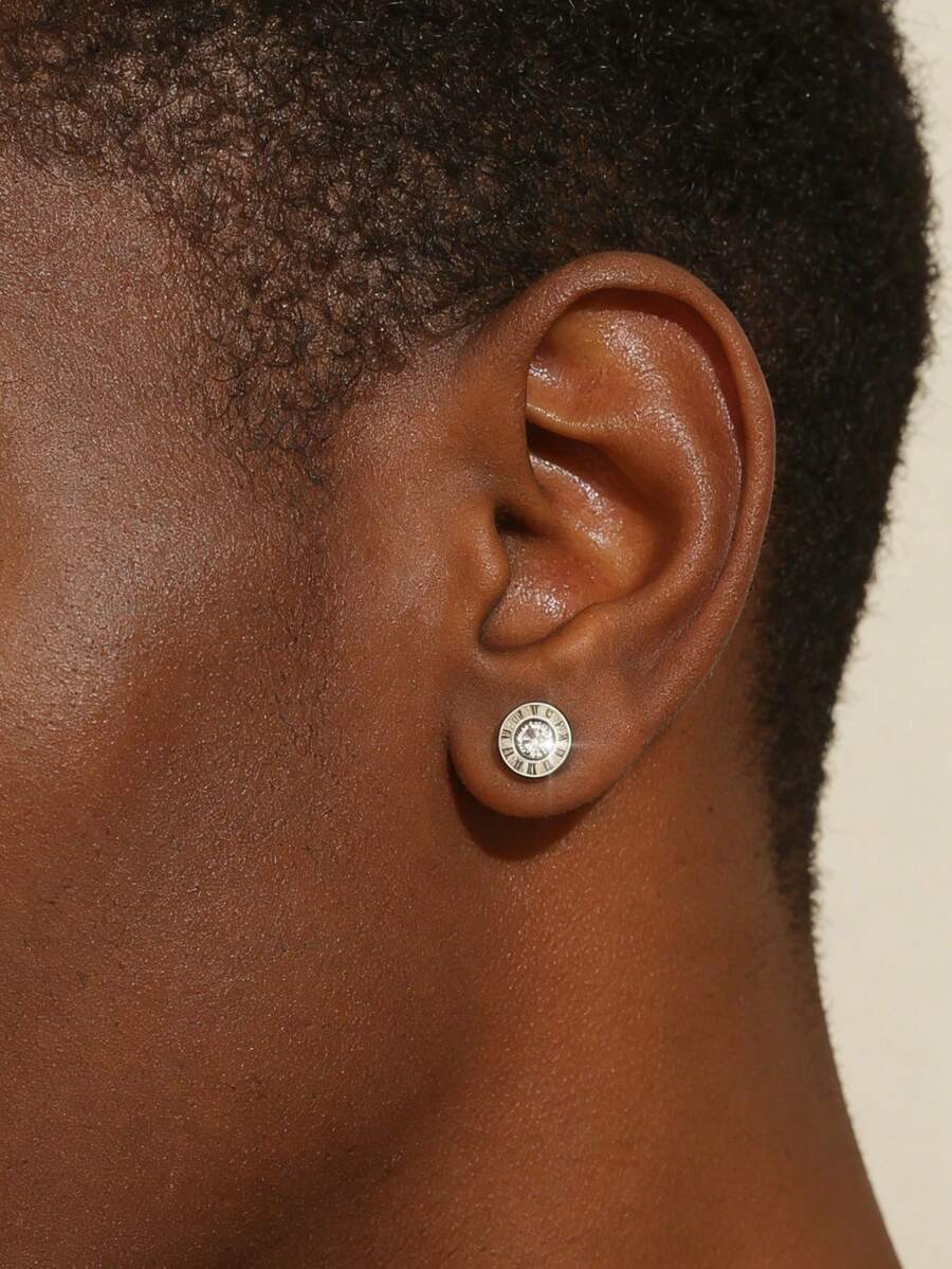 1 par de pendientes de acero de titanio con strass y números romanos, pendientes de estilo callejero y hip hop para hombres - Plateado - Ver 1