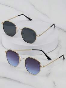 半副经典旅行款时尚眼镜，设计奢华，配有优雅眼镜盒，适合日常生活和驾驶。 - 金色 - 查看 14