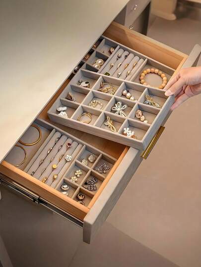 1-5个天鹅绒首饰托盘，抽屉收纳托盘，戒指收纳盒，可堆叠托盘，大容量首饰收纳盒，带独立隔层，易于分类，可堆叠首饰展示架，适用于耳环、项链、手镯、戒指、发夹、发带等。