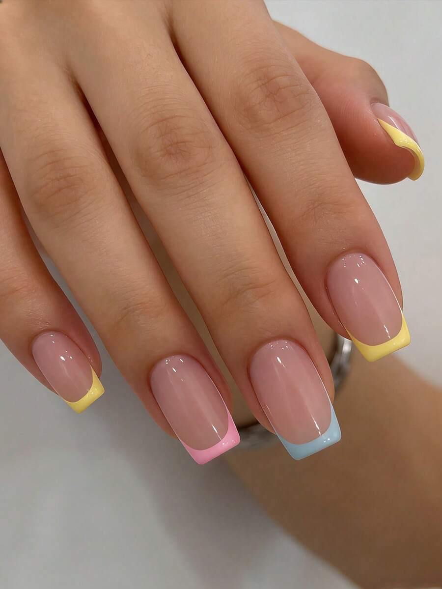24 miếng dán móng tay cỡ trung bình giúp nâng cấp bộ móng của bạn ngay lập tức! Bao gồm các kiểu móng Pháp màu hồng dễ thương, móng Pháp màu nâu thanh lịch, móng Pháp màu nude, móng Pháp màu xanh mộng mơ, móng Pháp màu vàng tươi tắn, và các miếng dán móng màu kẹo ngọt. Miếng dán móng giả phủ toàn bộ móng, phù hợp cho phụ nữ và bé gái. Mỗi bộ gồm 1 tờ giấy dán và 1 dũa móng mini, gel dẻo, giao hàng ngẫu nhiên. Dụng cụ làm móng - Nhiều màu - Xem 1
