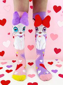 这款粉色过膝袜专为女孩设计，款式可爱，印有卡通爱心和小猫图案，并饰有3D蝴蝶结，适合全年穿着。是儿童派对、情人节、角色扮演活动、户外活动、度假、居家休闲、日常穿搭以及节日送礼的理想之选。 - 淺粉色 - 查看 1