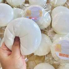圆形酸奶蛋糕慢回弹挤压玩具，解压软萌玩具 - 彩色 - 查看 4