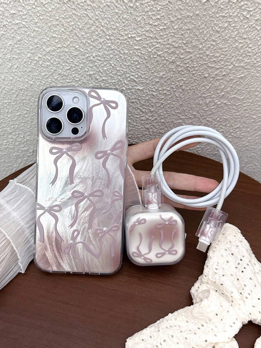 四件套（1个羽毛雪纺手机壳 + 1个英规插头充电器保护套 + 2个数据线保护套），UV喷绘粉色渐变蝴蝶结图案，适用于英规标准充电器，兼容 17/17Pro/17ProMax/Air/16/16Pro/16ProMax/16Plus、11/12/12Pro/12ProMax/13/13Pro/13ProMax/14/14Pro/14Plus/14ProMax/15/15Pro/15Plus/15ProMax - 彩色 - 查看 1