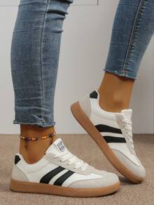 Women's Round Toe Flat Lace-Up Casual Sneakers, Versatile