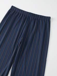 Bộ đồ ngủ mỏng 3 món dành cho nam, áo thun cổ tròn tay ngắn và quần short & quần dài, bộ đồ mặc nhà thoải mái 3 món (áo thun, quần short, quần dài), mùa hè - Màu xanh hải quân - Xem 9