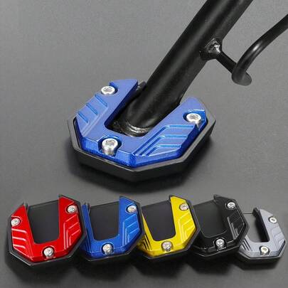 Motorcycle Side Stand Extension Pad, Aluminum Alloy Anti-Slip Stable Support Plate, Universal For Street Bikes, Scooters And Touring Motorcycles. Wider Base Enhances Parking Stability, Prevents Sinking And Sliding. CNC Precision Machined Upgraded Accessory, Suitable For Daily Riding And Customization.