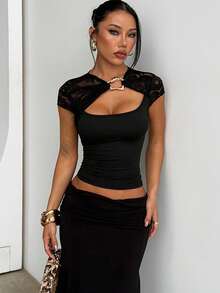 优雅女士露脐上衣，吊带领口，短袖，蕾丝细节，独特镂空设计，适合休闲穿着，黑色 - 黑色 - 查看 1