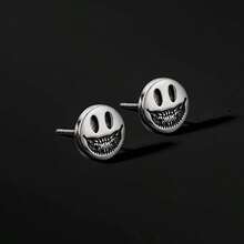 1pc Fashionable Unique Funny 925 Silver Smiling Face Stud Earrings, Suitable For Women To Wear Casually, At Parties, Vacations And Occasions - Silver - View 3