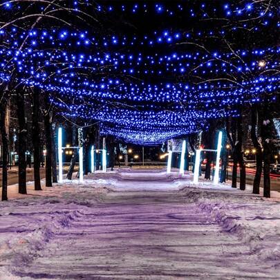 1条7.5米LED户外防水太阳能仙女灯串，露营灯，户外装饰灯，适用于房屋、草坪、树木、街道、栏杆、节日、室内（蓝色，暖白色）