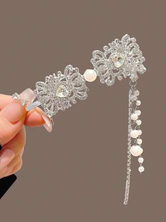 1个银色水钻珍珠流苏发夹，奢华优雅刘海发夹装饰，适合新娘和日常佩戴