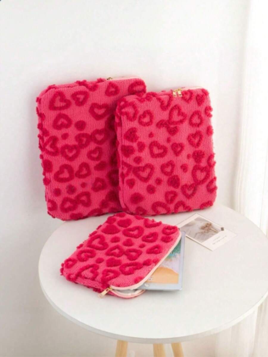 1pc Plush Heart Pattern Laptop Sleeve, Multi-Functional Shock-Resistant Laptop Bag, Quilted Bow Design Portable Protective Case, Fits 11/13.3/15.6 Inch Laptops, Suitable As Gift For Teachers, Students, Schools, Libraries, Classmates, Friends