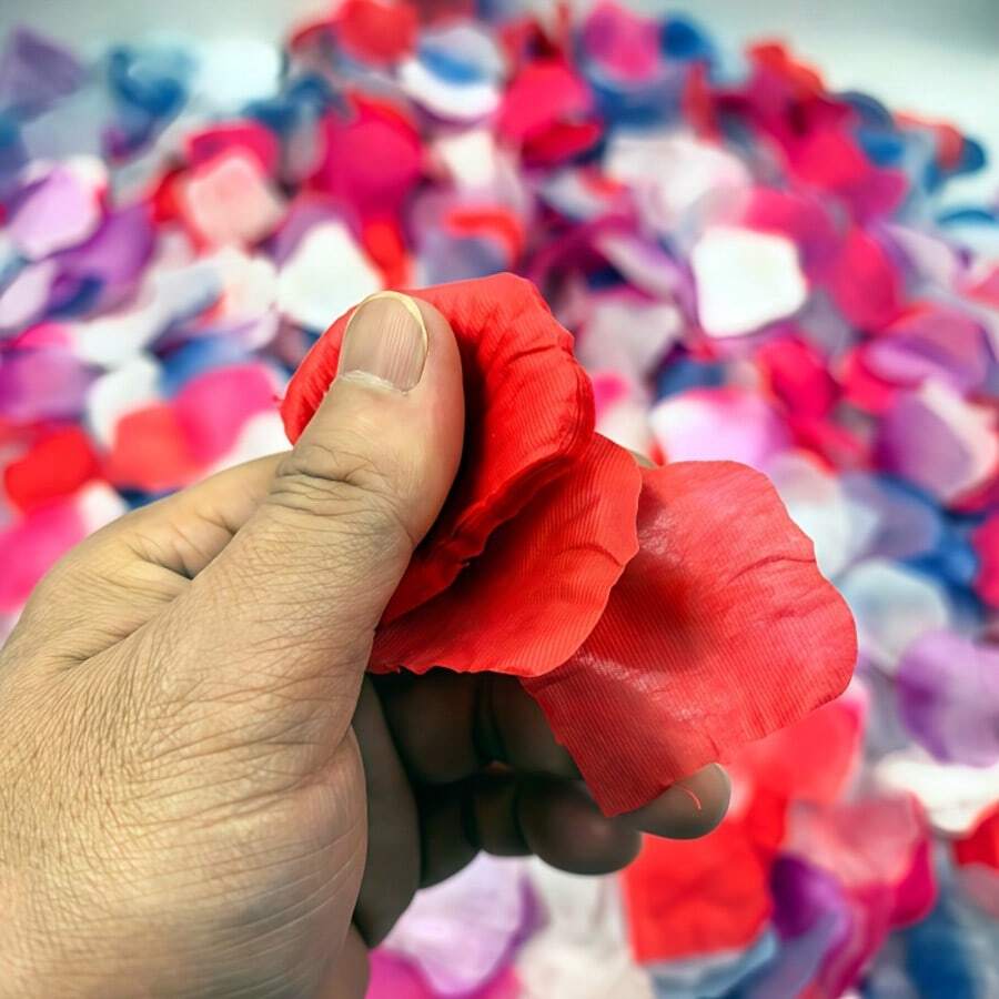 1008pcs/Bag Artificial Rose Petals, Artificial Rose Petals For Wedding, Fake Rose Petals, Wedding Proposal Valentine's Day Supplies - Multicolor - View 1