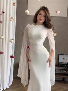 Women's Contrast Fabric Trumpet Gown With Dramatic Bell Sleeves - Formal Evening Dress Featuring A Textured Blend And Sculpted Mermaid Silhouette For Galas - 白色 - 查看 2