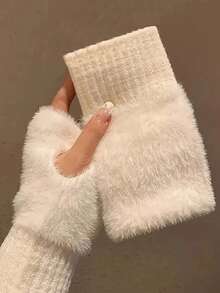 3 قطع من طقم الإكسسوارات الدافئة للشتاء، مناسب للنساء. مصنوع من قماش البوليستر مع بطانة صوفية سميكة، يشمل قفازات وأذرع أذن وقبعة. مثالي للطقس البارد والأنشطة الخارجية، كذلك هدية عيد الميلاد أو عيد الحب رائعة. ملابس شتوية متعددة الاستخدام. - متعدد الألوان - مشاهدة 10