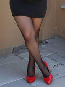 1双心形图案透明紧身连裤袜，性感薄款丝袜，线条设计，春秋季