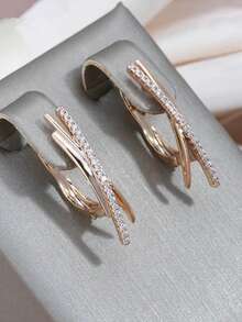 一对闪亮白色立方氧化锆X形镀金女士耳环 - 奢华情人节节日礼物，适合派对、日常佩戴和送礼，四季皆宜 - Golden - 查看 1