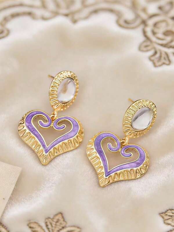 A Pair Of Purple Heart Hollow Pendant Stud Earrings Made Of Alloy, Stylish And Lightweight With Vintage Enamel Earrings Stainless Steel Women, Suitable For Everyday Fashion And Commuting, Also A Great Gift For Family.