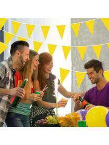 10米/20支彩色三角旗装饰，包含红色、黄色、紫色、蓝色、黑色、粉色、白色、绿色等多种颜色可选，塑料三角旗，适用于开幕式、婚礼、建筑工地警示、生日派对装饰、户外防水防晒节日悬挂装饰、商场活动氛围营造、幼儿园毕业典礼场景装饰、网红露营野餐拍照道具等。 - 彩色 - 查看 7