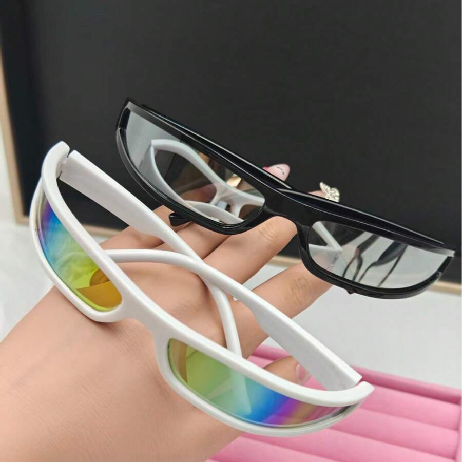 一副男士时尚Y2K运动眼镜，反光镜片，环绕式未来主义时尚眼镜，朋克潮人风格，90年代窄矩形镜框，小巧精致，适合派对、驾驶、海滩、节日、旅行等场合，可搭配万圣节服装、街头服饰、毛衣、夹克、连帽衫、紧身裤和工装裤，是夏季海滩度假、户外活动和旅行的理想之选。 - 彩色 - 查看 1